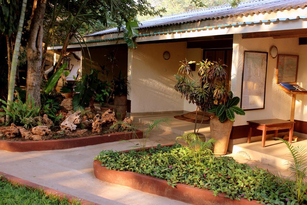 Pamusha Lodge Victoria Falls Exterior photo